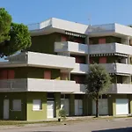 Homely With Terrace In - Beahost * Бибионе