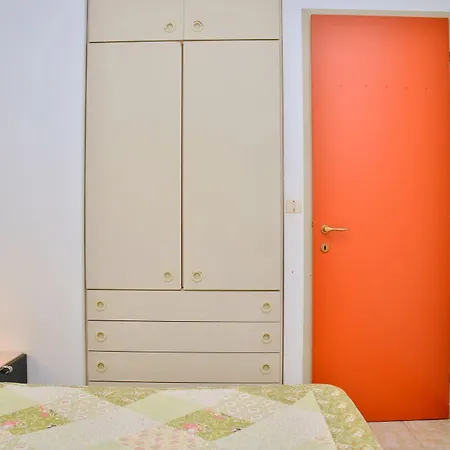 Homely With Terrace In - Beahost Apartmán *