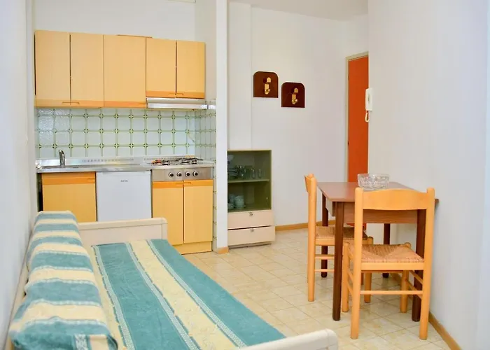 Homely With Terrace In - Beahost Lejlighed